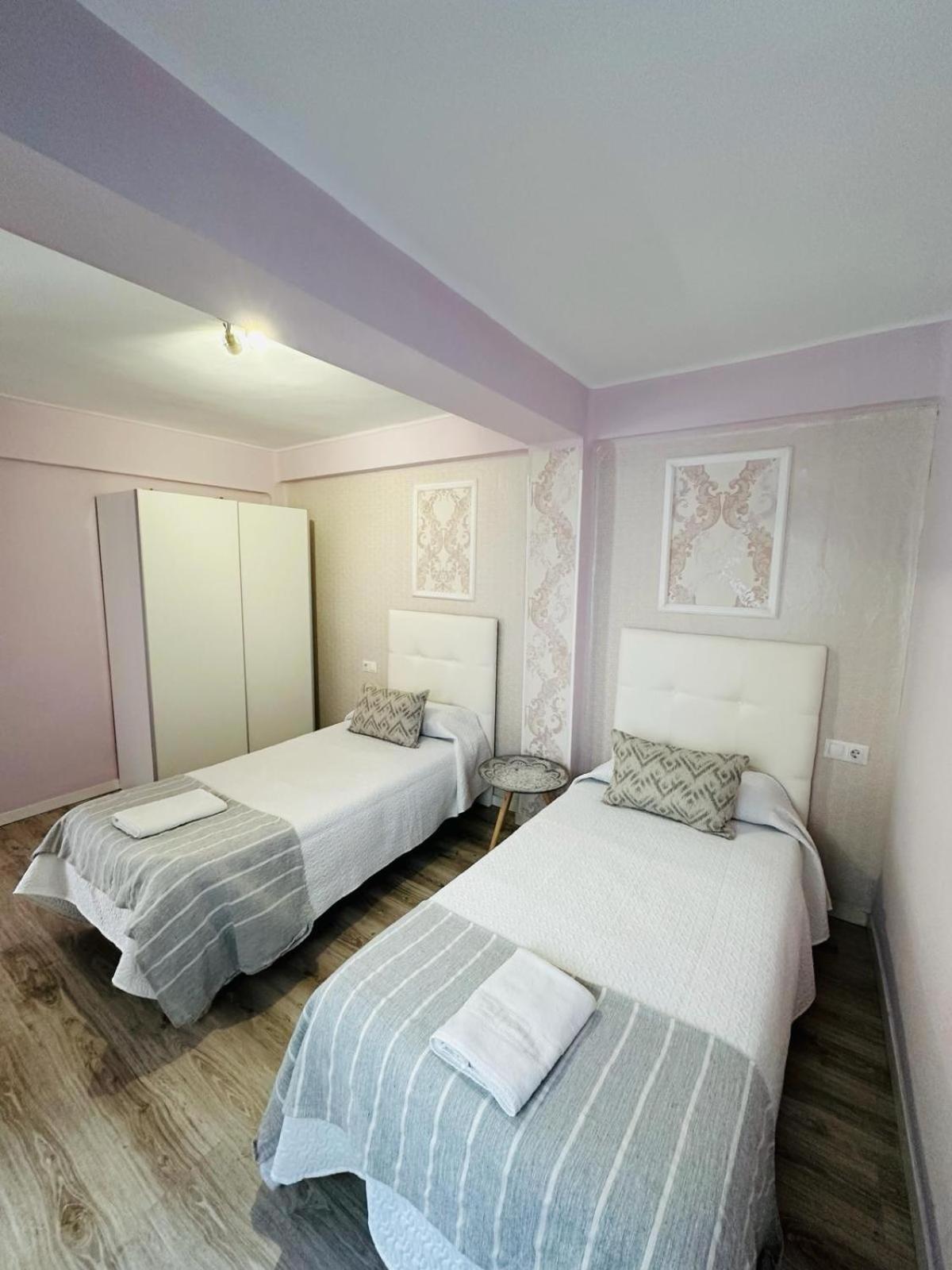 Imperium Apartamentos Centro Parking Gratis Mérida Exterior foto